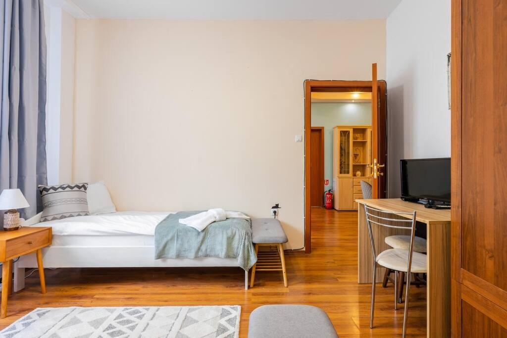 Spacious 3Bd Central Apartment 소피아 외부 사진