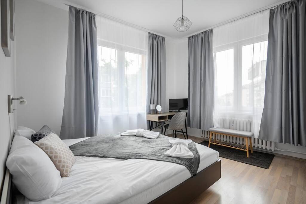 Spacious 3Bd Central Apartment 소피아 외부 사진